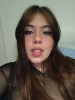 667689085: Chica busca chico en Barcelona