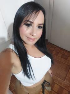 613881313: Chica busca chico en Valencia