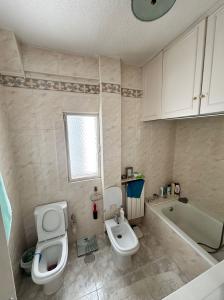 633619242:  en León