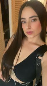 647163074: Chica busca chico en Málaga