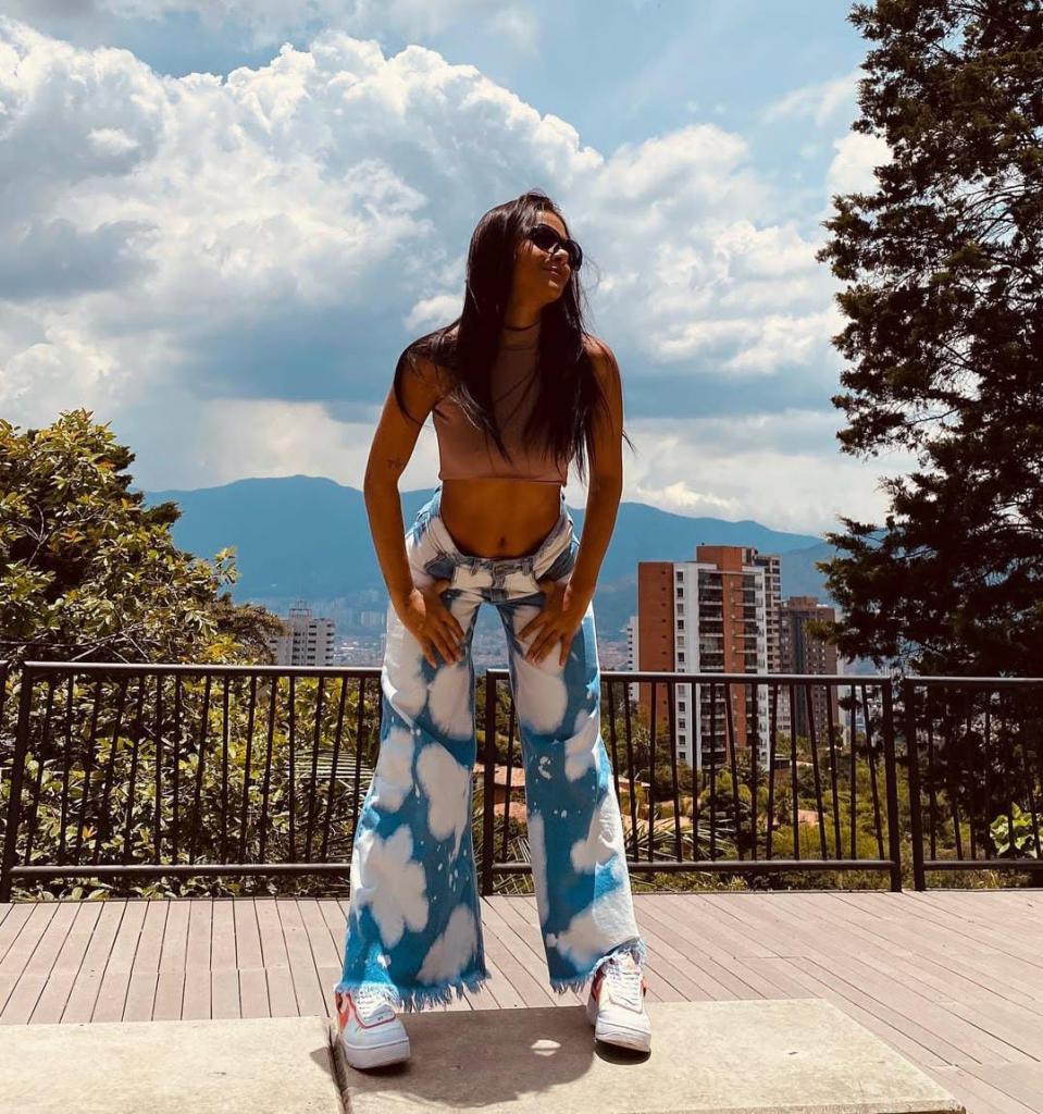 613625026: Chica busca chico en La Coruña