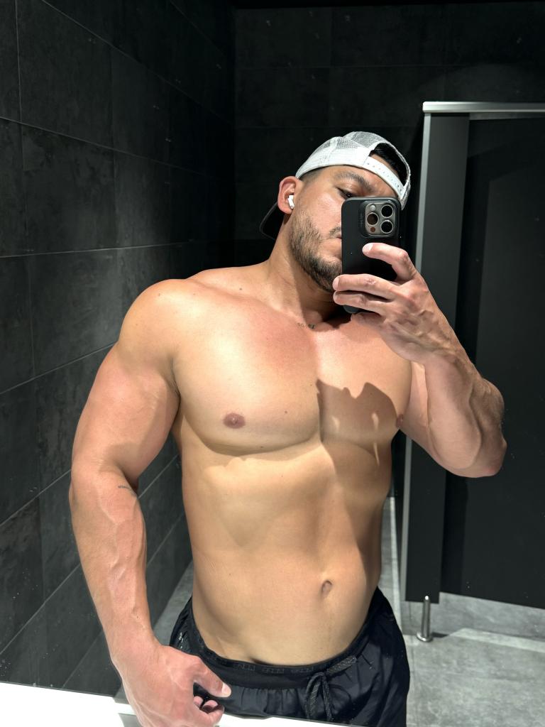 643705151: Chico busca chica en Madrid