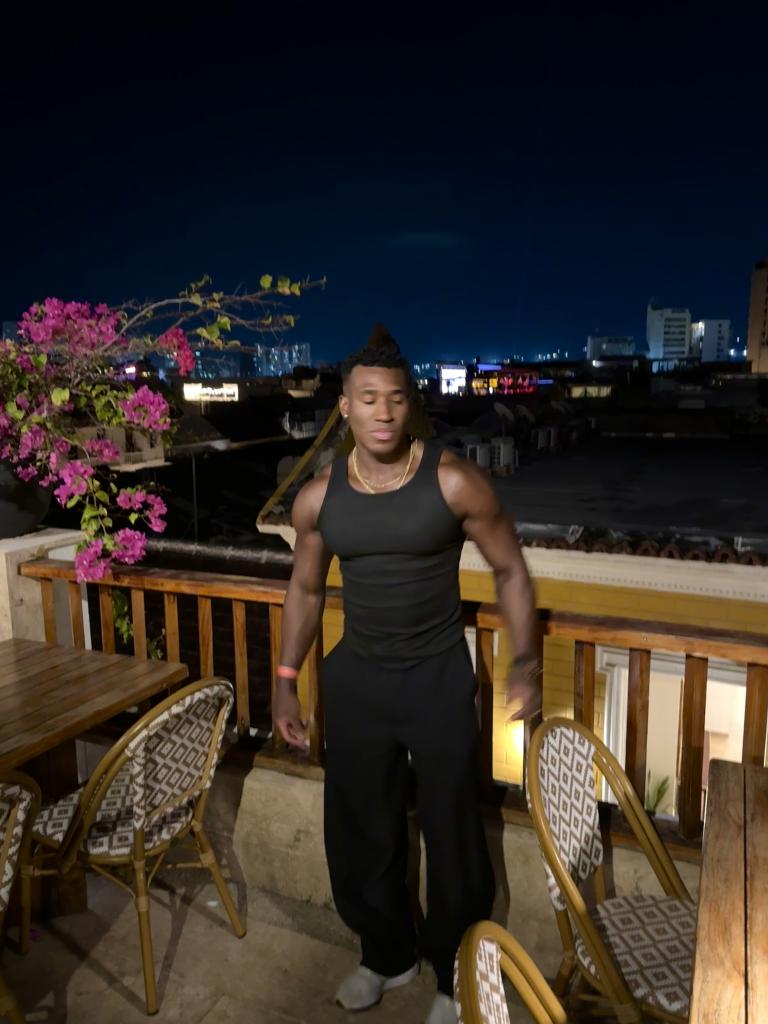 632128191: Chico busca chica en Madrid