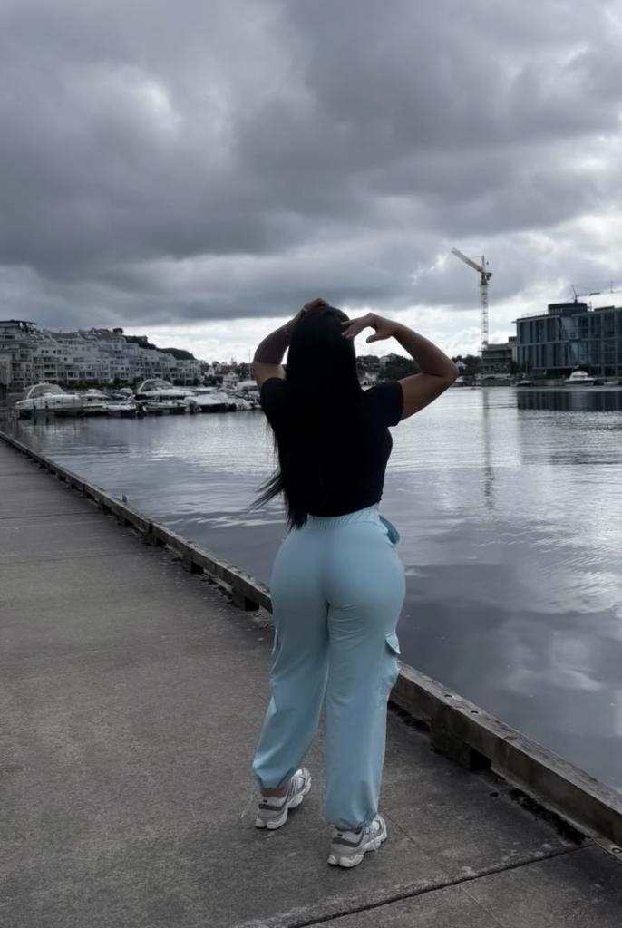 Chica busca chico en Sevilla: 