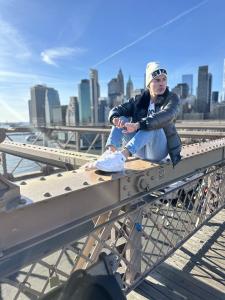 698461472: Chico busca chica en Barcelona