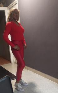 683624989: Chica busca chico en Barcelona