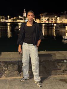 661604125: Chico busca chica en Málaga