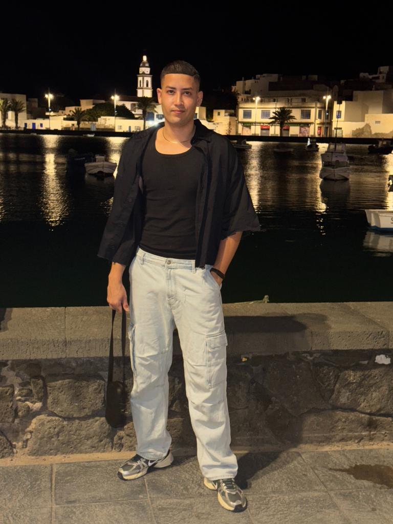 661604125: Chico busca chica en Málaga