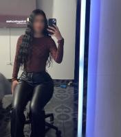 613336767: Chica busca chico en Pontevedra