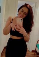 697734316: Chica busca chico en Sevilla