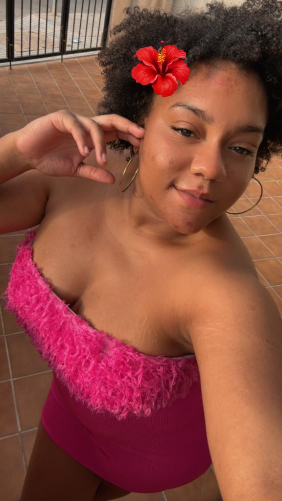 614603578: Chica busca chico en Murcia