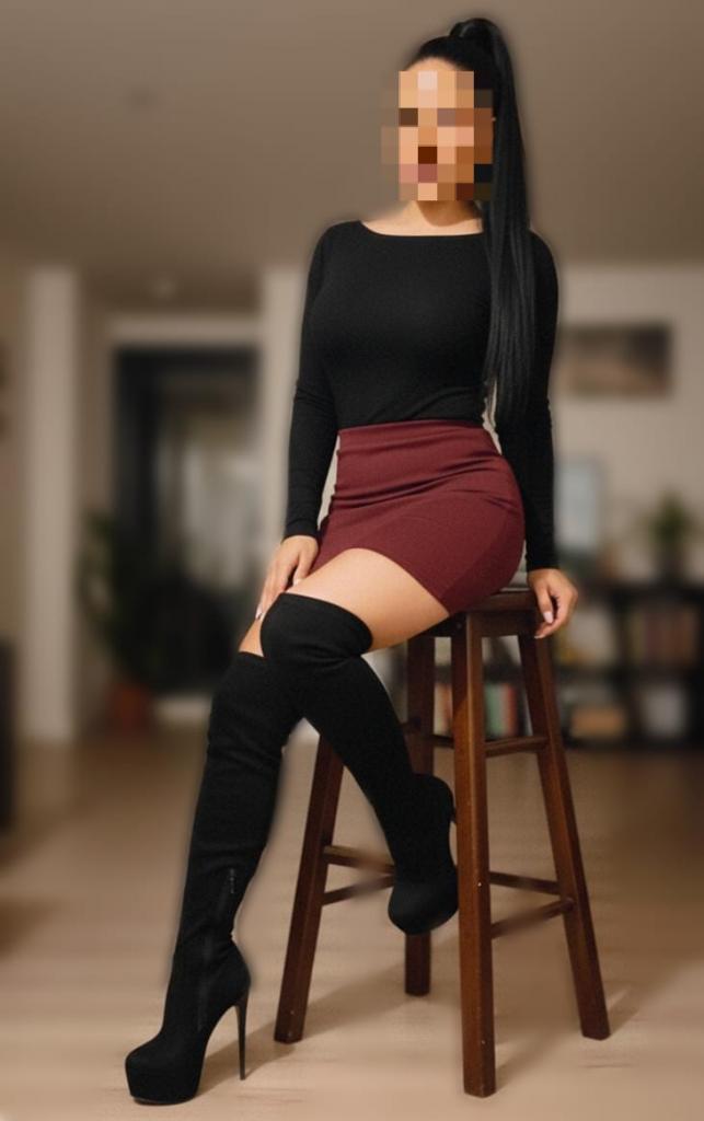 674058433: Chica busca chico en Granada