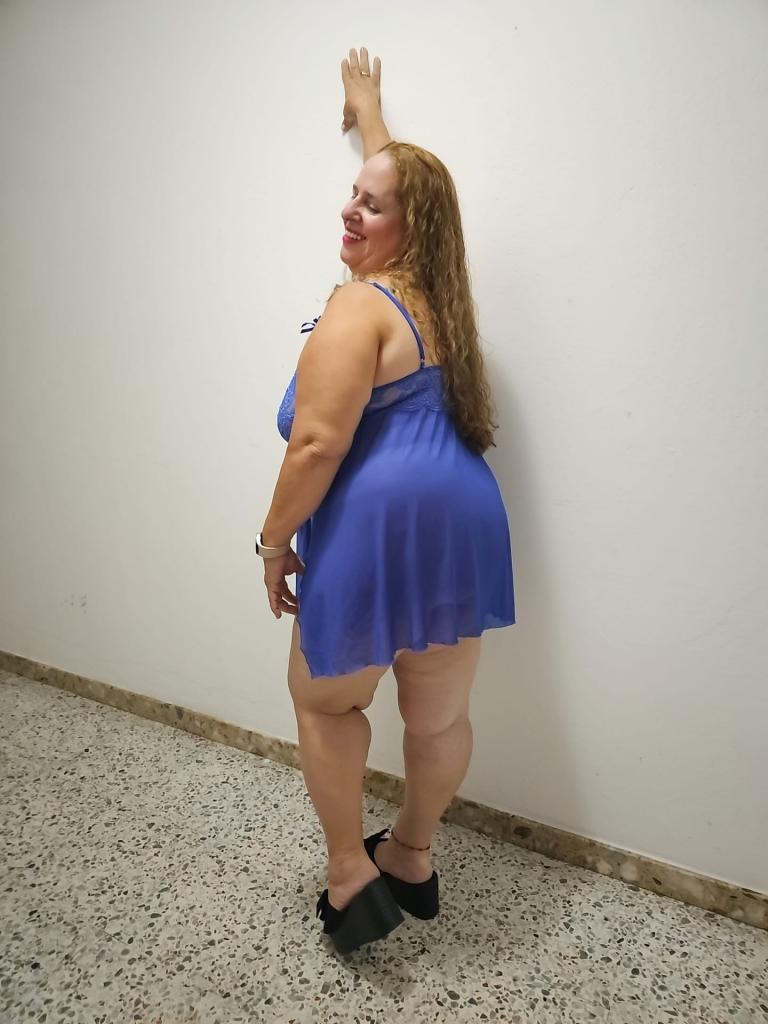 612264030: Chica busca chico en Gerona