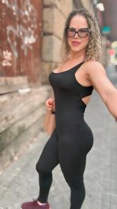 653980398: Chica busca chico en Orense