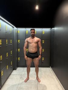 613875975: Chico busca chica en Alicante