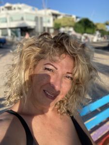 698195418: Chica busca chico en La Coruña