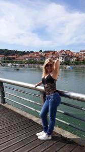 641968582: Chica busca chico en Cantabria