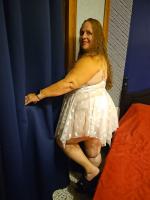 670703508: Chica busca chico en Gerona