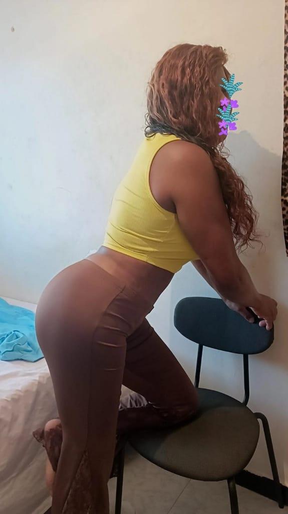 632055384: Chica busca chico en Barcelona