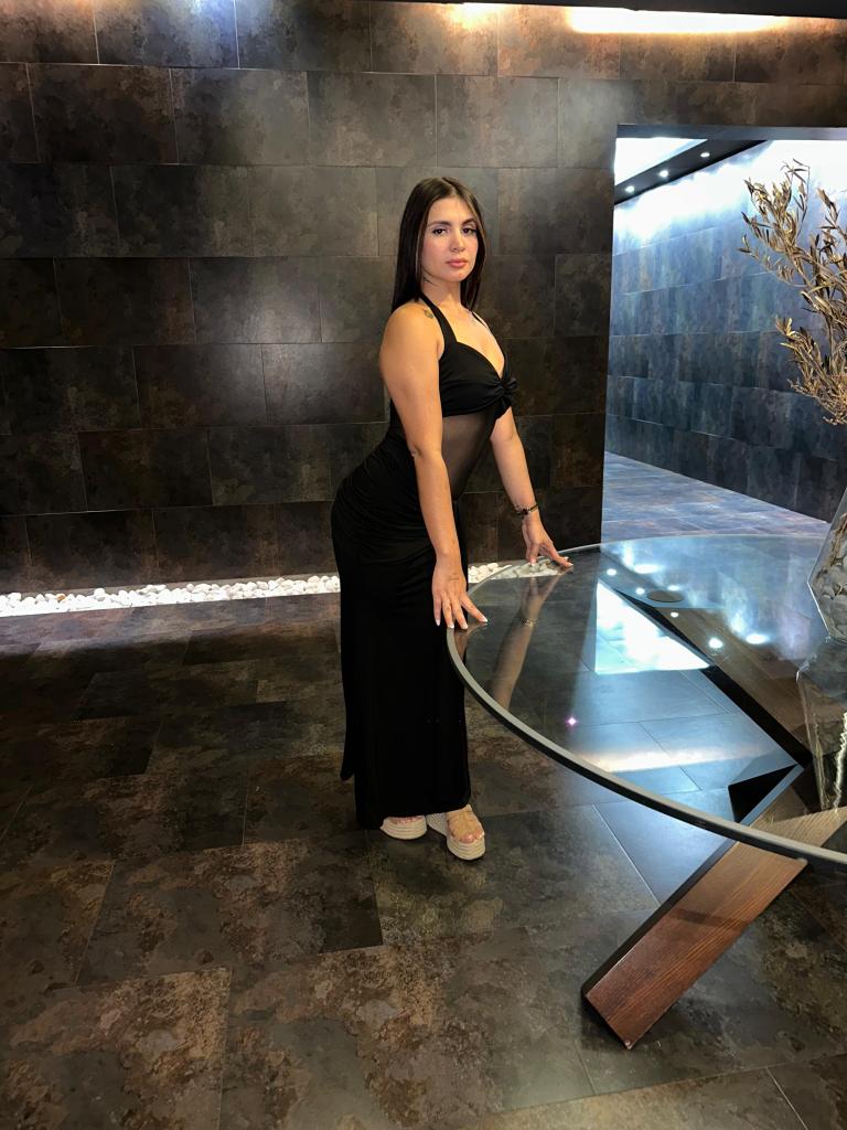 624189528: Chica busca chico en Sevilla