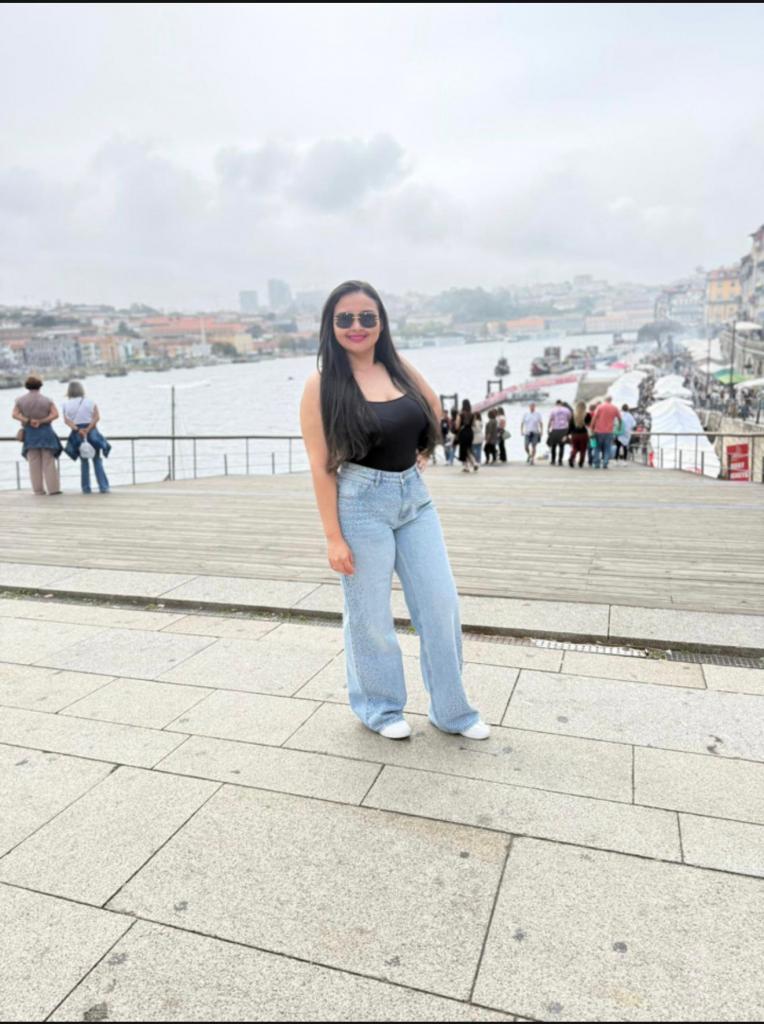 661119281: Chica busca chico en Pontevedra