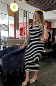 644818045: Chica busca chico en Madrid