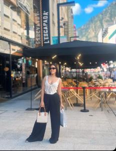 641507912: Chica busca chico en Ibiza