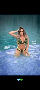 691734420: Transexual en La Coruña