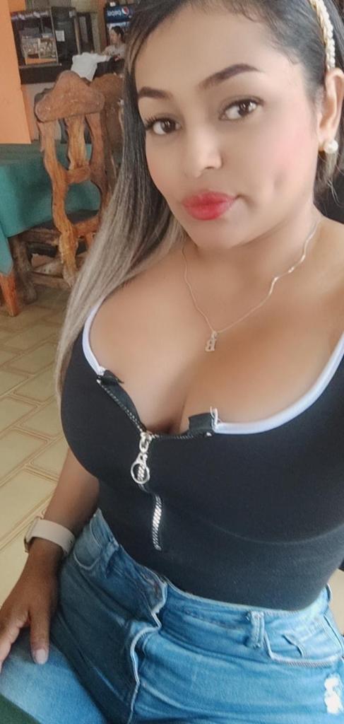 685093541: Chica busca chico en Málaga