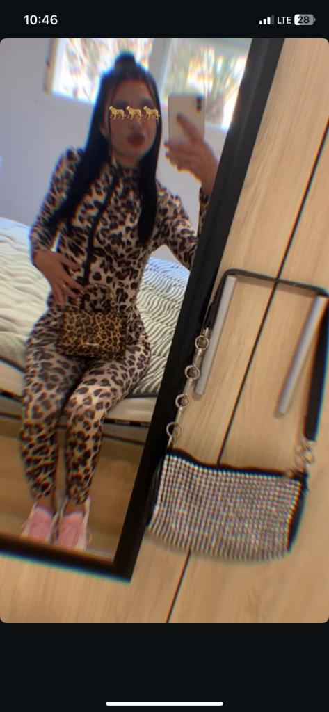 603890237: Chica busca chico en Almería