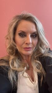 616884761: Chica busca chico en Madrid