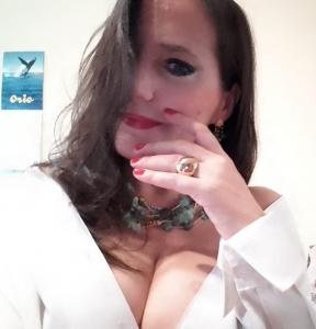 635303303: Chica busca chico en Madrid