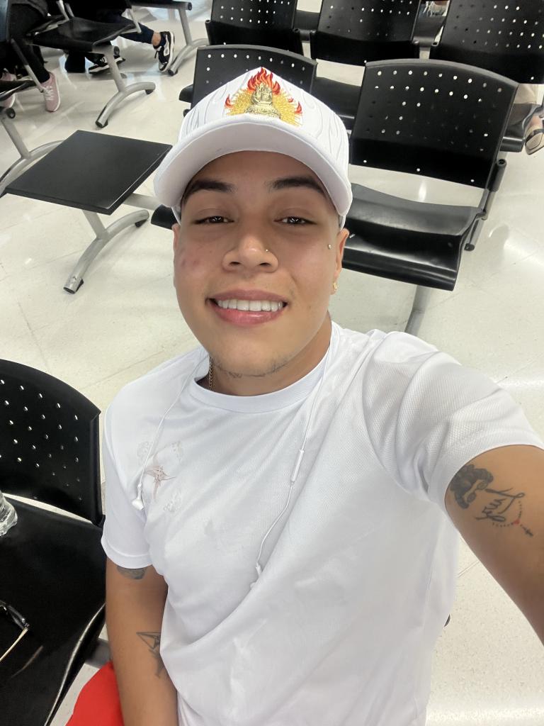 665423385: Chico busca chica en Murcia