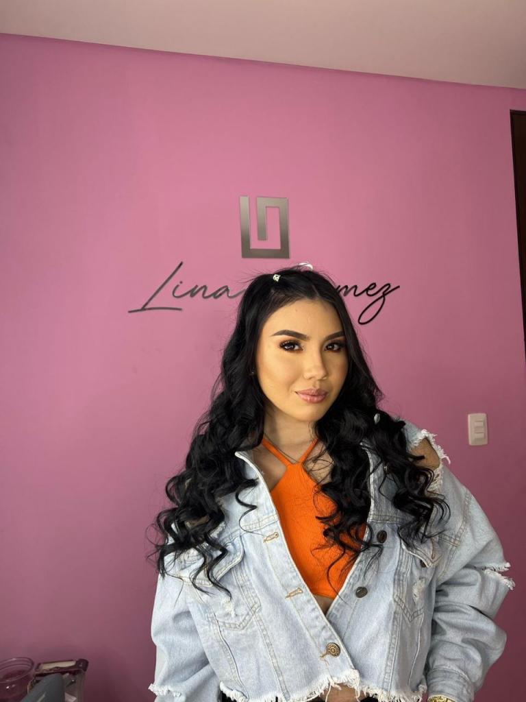 Chica busca chico en Cádiz: 