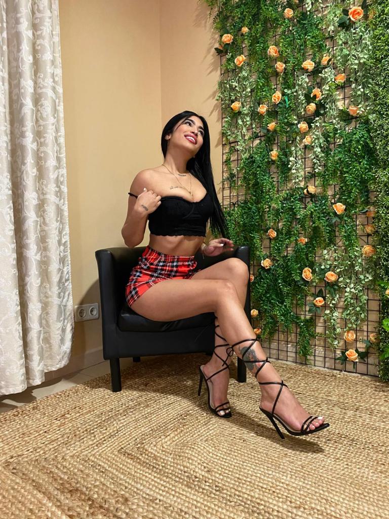 Chica busca chico en Madrid: Chica busca chico