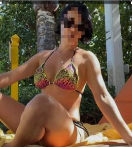 633381351: Chica busca chico en Sevilla