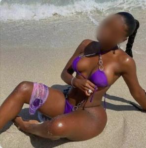 603430580: Chica busca chico en Sevilla