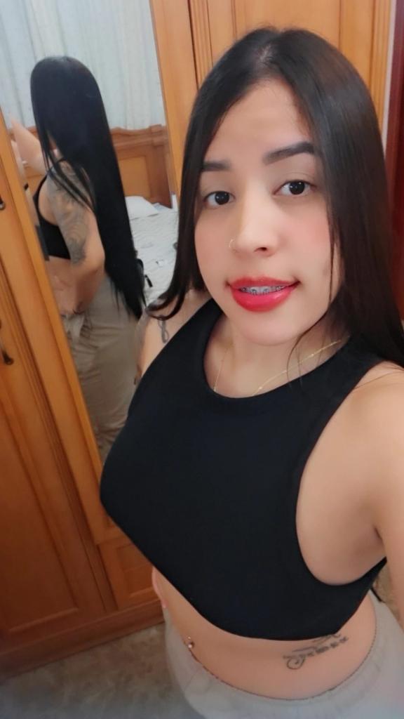 Chica busca chico en Granada: Chica busca chico