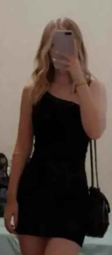 643414853: Chica busca chico en Murcia