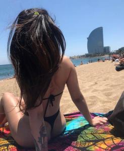 672896705: Chica busca chico en Barcelona