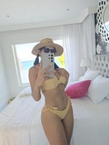 614145610: Chica busca chico en Gerona