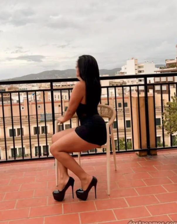 672824190: Chica busca chico en La Coruña