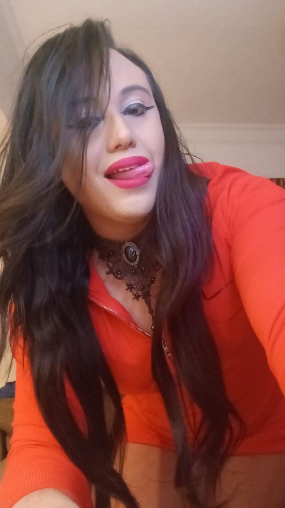 634322253: Chica busca chico en Valencia