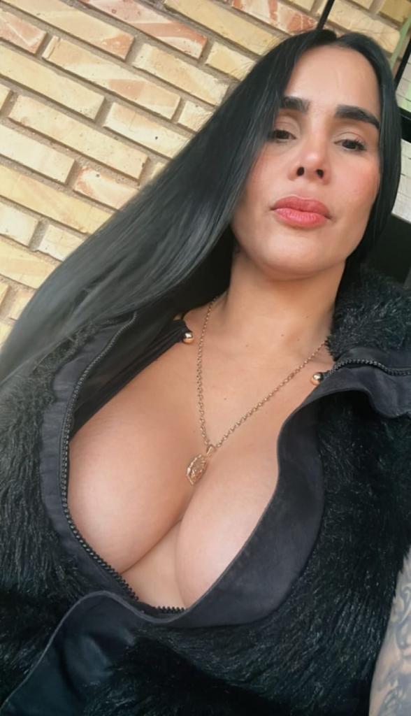 Chica busca chico en Almería: 