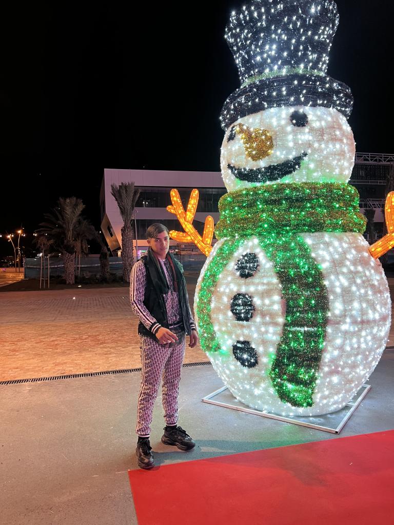 677295437: Chico busca chica en Almería