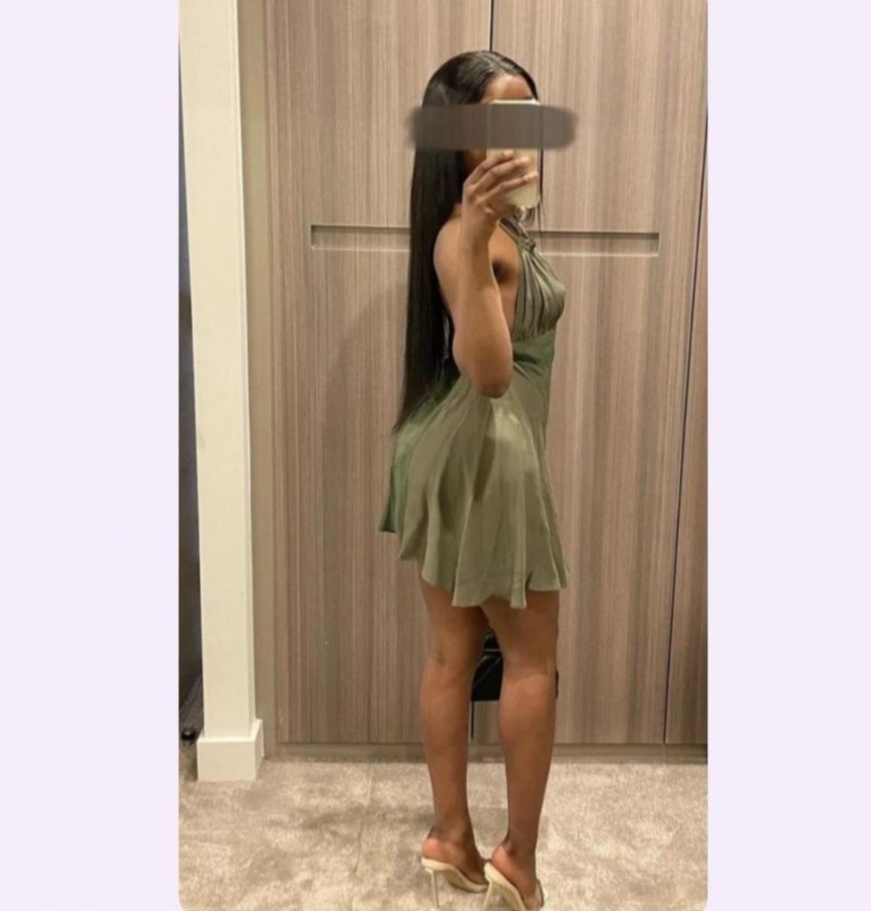 Chica busca chico en Almería: 