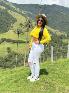 607010965: Chica busca chico en Valencia