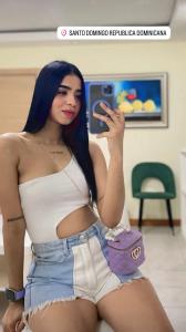 624425314: Chica busca chico en Barcelona