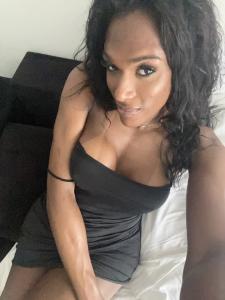 613961516: Transexual en Sevilla