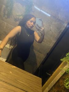 603357479: Chica busca chico en Cádiz